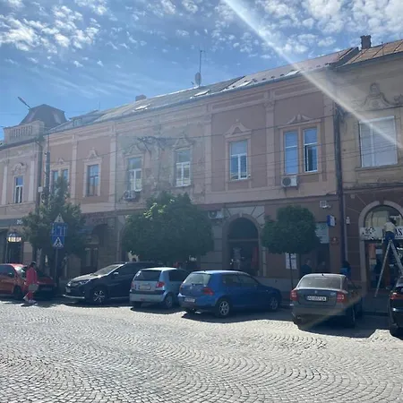 Apartment Suite Mukachevo Exterior foto