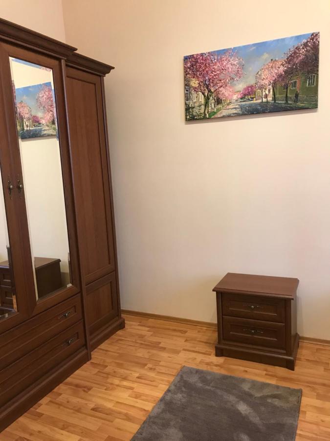 Apartment Suite Mukachevo * Mukatschewo
